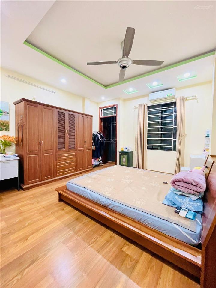 Siêu hiếm! ngọc khánh, ngõ thông 3 gác tránh, trước nhà 3m, gần phố, tặng nt, ở ngay, 46m2*5t