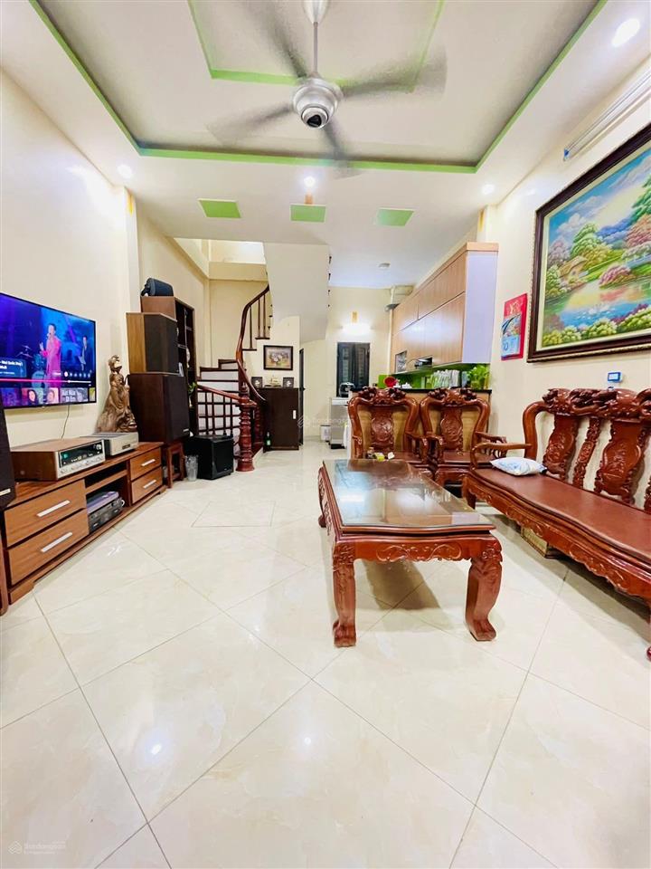 Siêu hiếm! ngọc khánh, ngõ thông 3 gác tránh, trước nhà 3m, gần phố, tặng nt, ở ngay, 46m2*5t