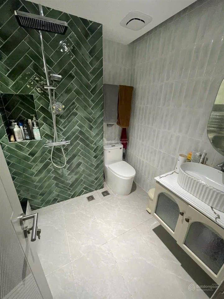 Nguyễn khánh toàn, nhà mới, tháng máy, ngõ 3 gác, 40m ô tô đỗ, 2 thoáng, mới ở ngay, 46m2*7t
