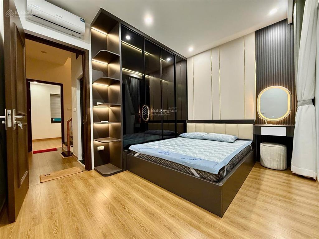 Vô cùng hiếm! lạc long quân, ngõ ô tô, 50m ô tô đỗ, 2 thoáng, gần phố, mới ở ngay, 38m2*5t
