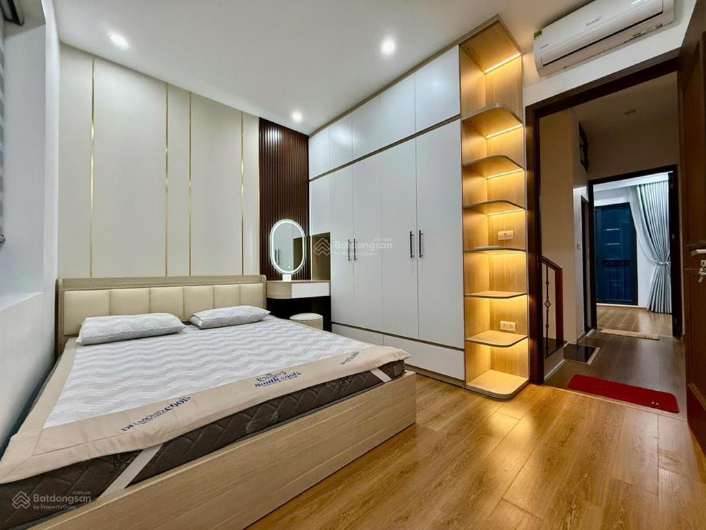 Vô cùng hiếm! lạc long quân, ngõ ô tô, 50m ô tô đỗ, 2 thoáng, gần phố, mới ở ngay, 38m2*5t