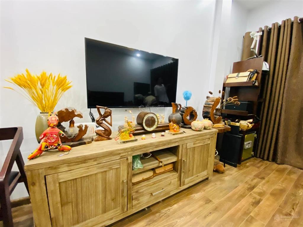 Đẳng cấp! lô góc cầu giấy, dân xây, ngõ 3 gác thông, ô tô đỗ cách vài bước, còn mới ở ngay, 41m2*5t