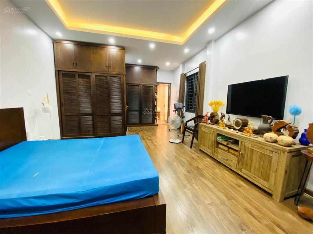 Đẳng cấp! lô góc cầu giấy, dân xây, ngõ 3 gác thông, ô tô đỗ cách vài bước, còn mới ở ngay, 41m2*5t