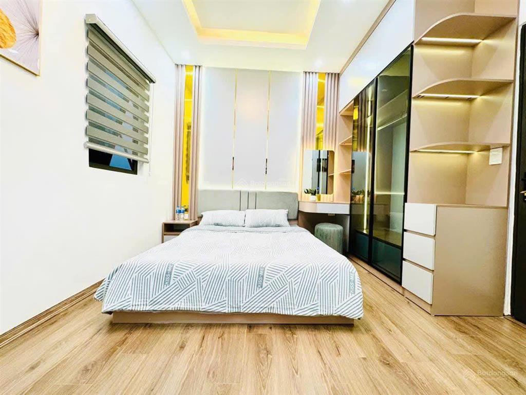 Bán gấp! đội cấn, ngõ 3 gác tránh, trước nhà thoáng, 40 ra phố, tặng nt, ở ngay, 39.5m2*5t