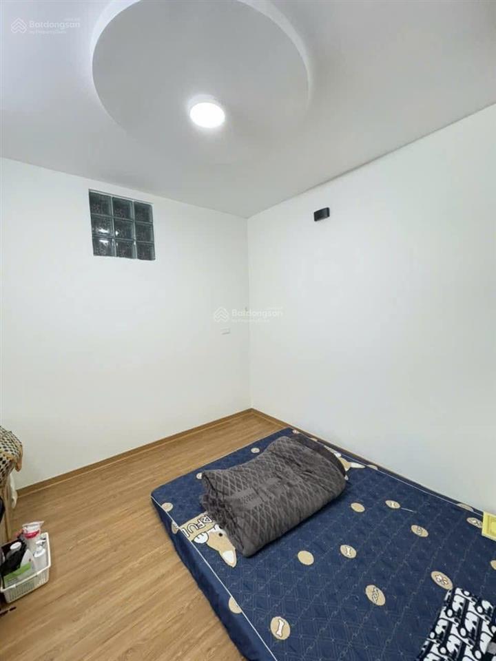 Giảm 500tr! kim mã, 45m ra phố, ngõ thông, xe 3 gác tránh, tặng nt, 2 thoáng, mới ở ngay, 39m2*5t