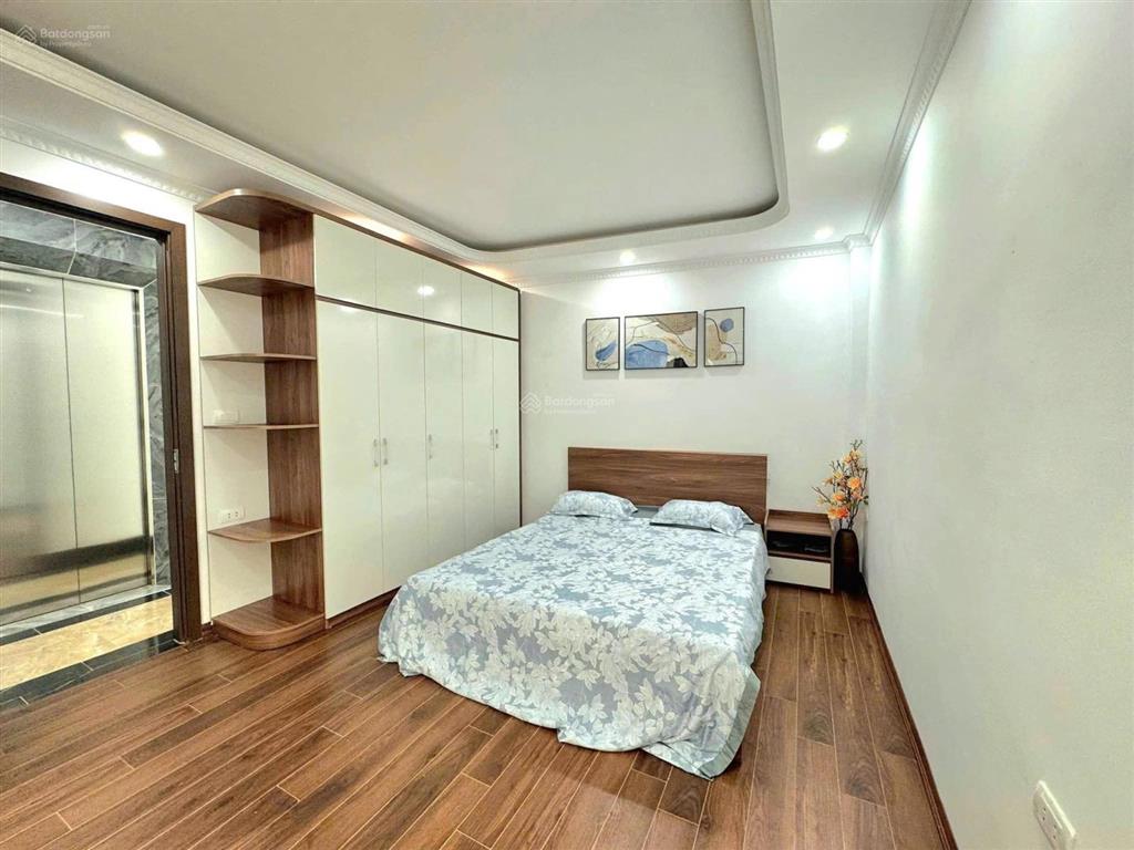 Hàng kịch độc! lạc long quân, ngõ 3 gác, thang máy nhà mới, 2 thoáng, gần phố, ở ngay, 43m2*6t
