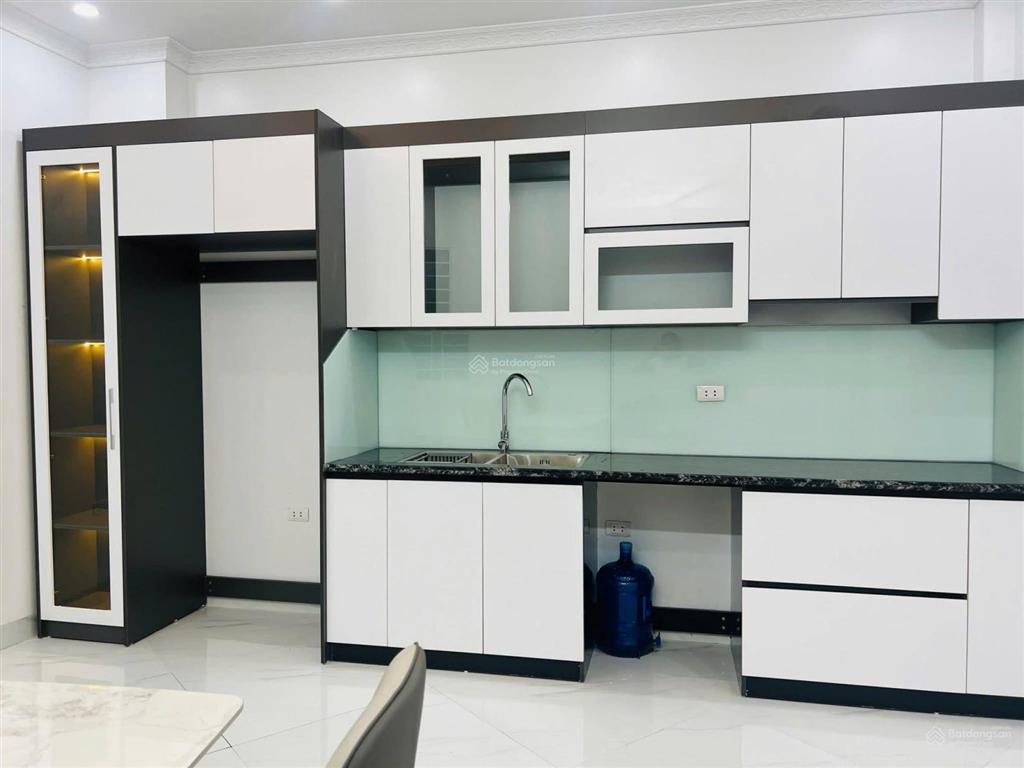 Đỉnh cao! cầu giấy, xây mới thang máy, ở luôn, ngõ ô tô, 40m ô tô tránh, 2 thoáng, tặng nt, 50m2*6t