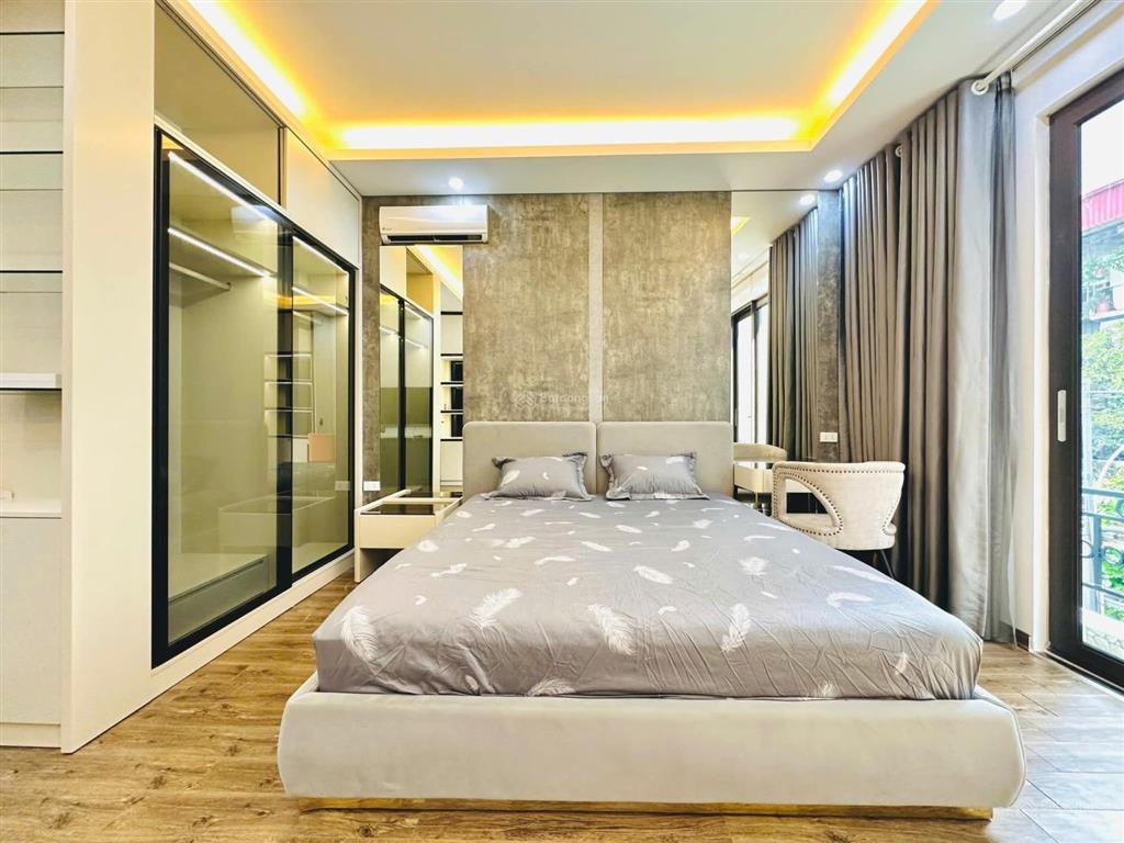 Hoàng quốc việt, nhà đẹp ở luôn, dân xây, ngõ ô tô, 25m ô tô tránh, gần phố, 41m2*5t