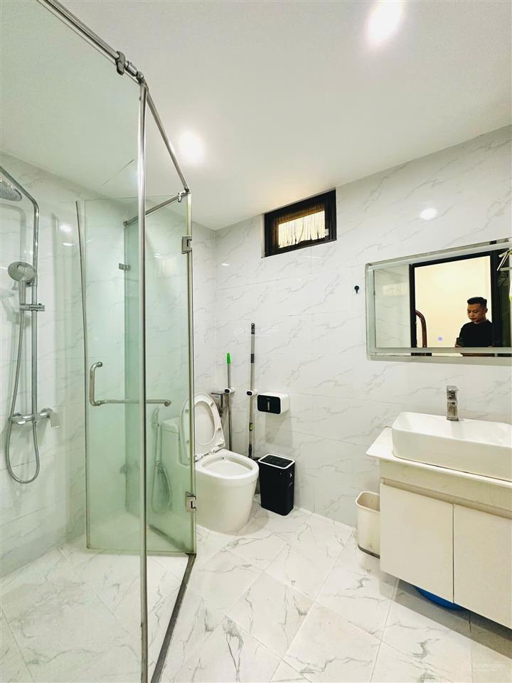 Hoàng quốc việt, nhà đẹp ở luôn, dân xây, ngõ ô tô, 25m ô tô tránh, gần phố, 41m2*5t