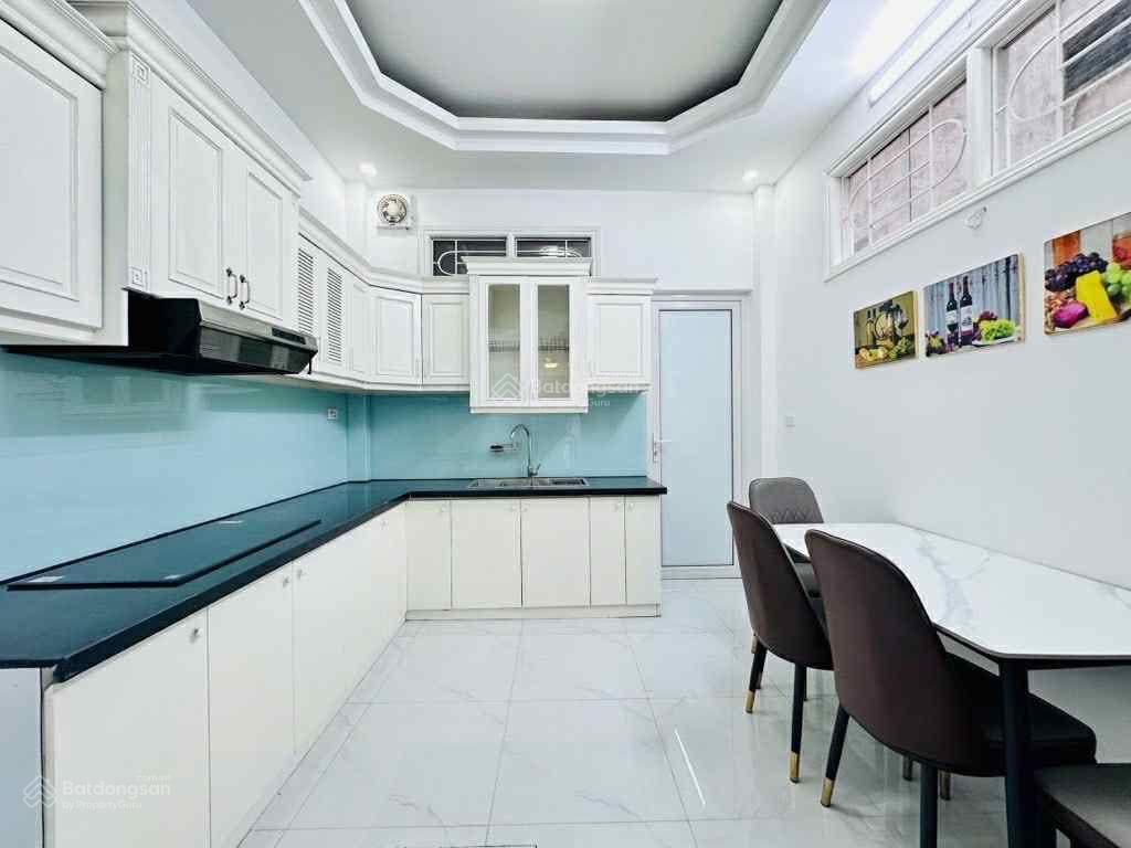 Bán gấp! quan hoa, dân xây chắc chắn, ngõ 3 gác tránh, gần phố, thoáng, đẹp phân khúc, 40m2*5t