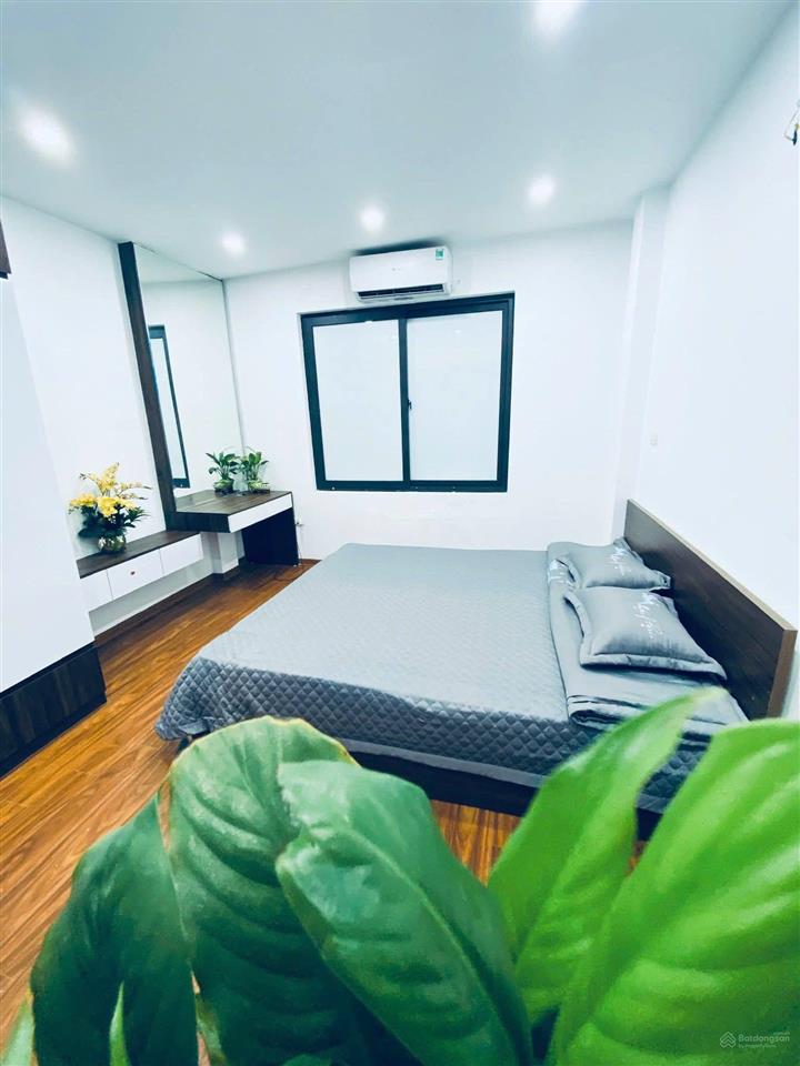 Trần cung  hoàng quốc việt, ngõ 3 gác, 50m ô tô tránh, gần phố, dân xây, nhà mới đẹp, 39m2*5t