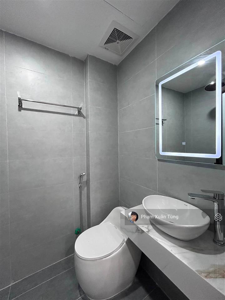 Cắt lỗ! quan hoa  cầu giấy, nhà đẹp, ngõ thông 3 gác tránh, 60m ra phố, thoáng, sân xe, 40m2