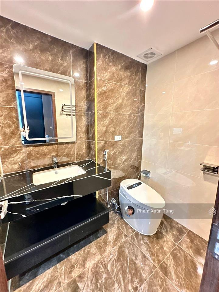 Tt cầu giấy, nhà mới thang máy, xây chắc chắn, 40m ôtô đỗ, qh ổn định, gần phố, 2 thoáng, 45m2