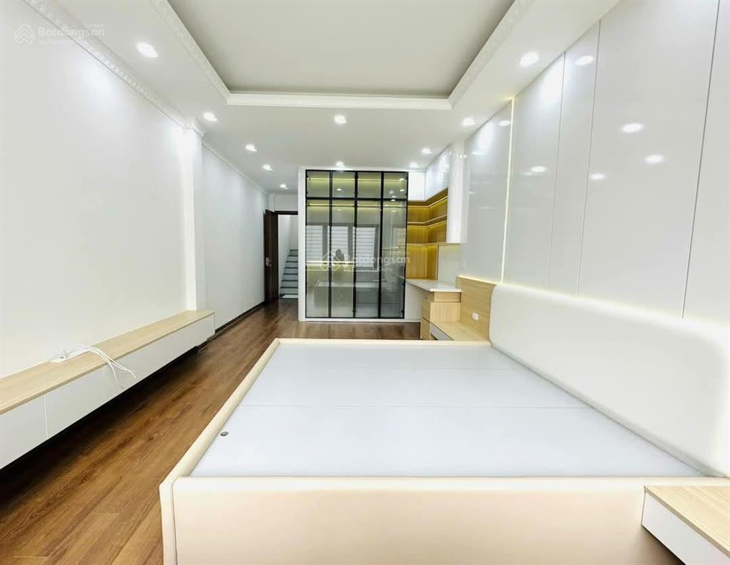 Phố víp nhà đẹp! liễu giai, thang máy, ngõ 3 gác, thông tứ tung, 50m ra phố, ở ngay, 39.4m2*6t