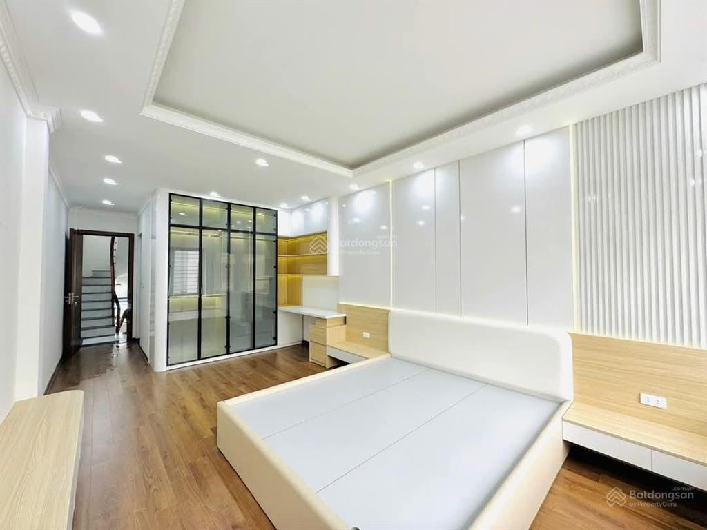 Phố víp nhà đẹp! liễu giai, thang máy, ngõ 3 gác, thông tứ tung, 50m ra phố, ở ngay, 39.4m2*6t