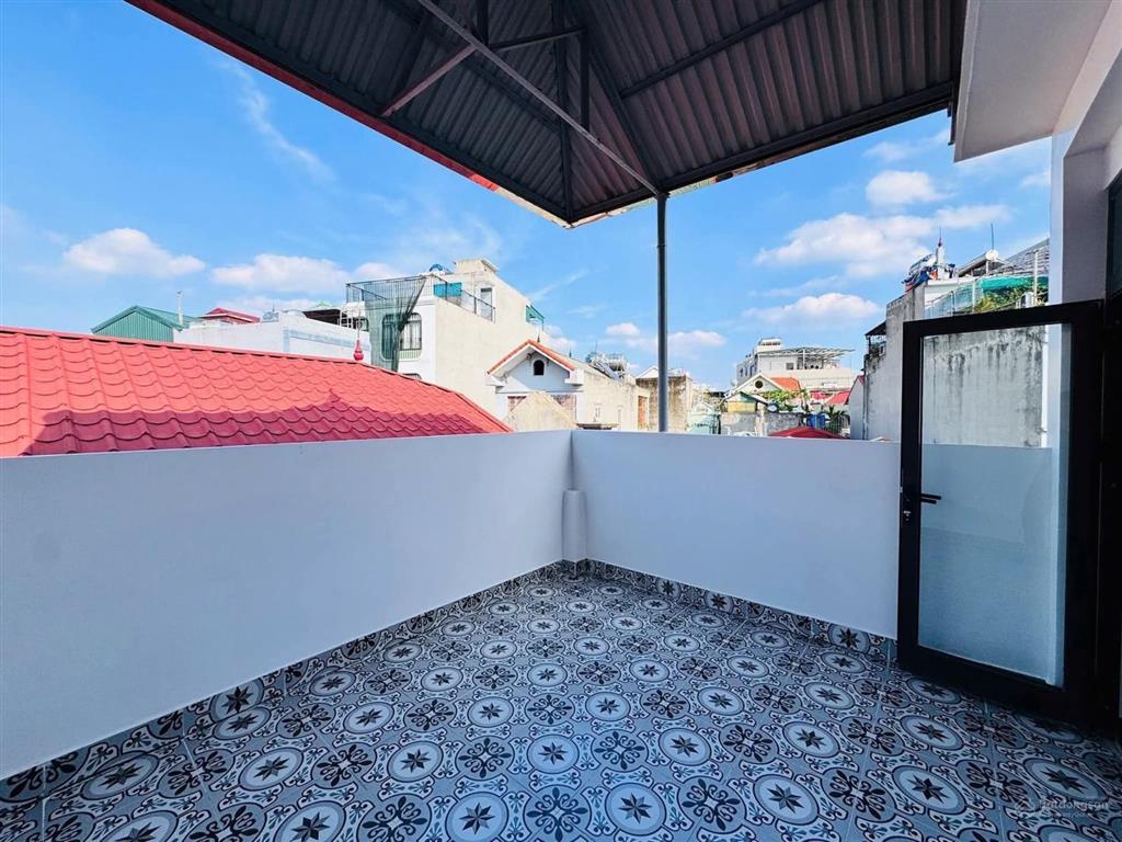 Siêu vip! hoàng quốc việt, dân xây chắc chắn, ngõ 3 gác tránh, 50m ô tô đỗ, còn mới ở ngay, 41m2*5t