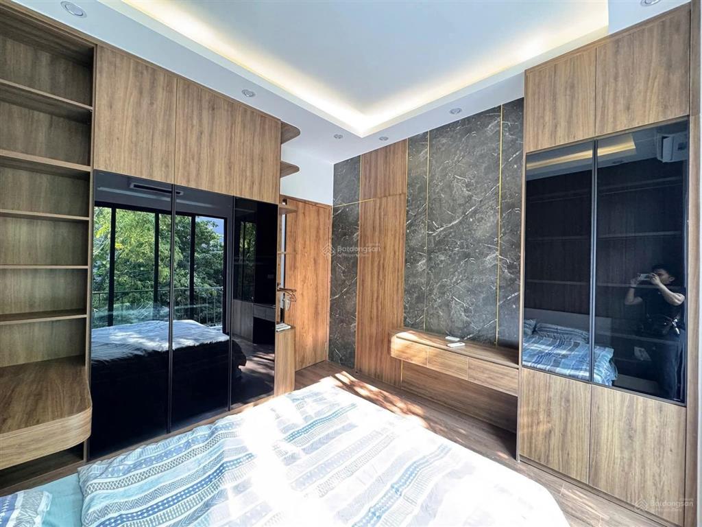 Siêu vip! hoàng quốc việt, dân xây chắc chắn, ngõ 3 gác tránh, 50m ô tô đỗ, còn mới ở ngay, 41m2*5t