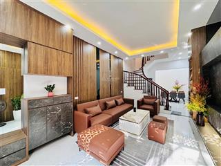 Siêu vip! hoàng quốc việt, dân xây chắc chắn, ngõ 3 gác tránh, 50m ô tô đỗ, còn mới ở ngay, 41m2*5t