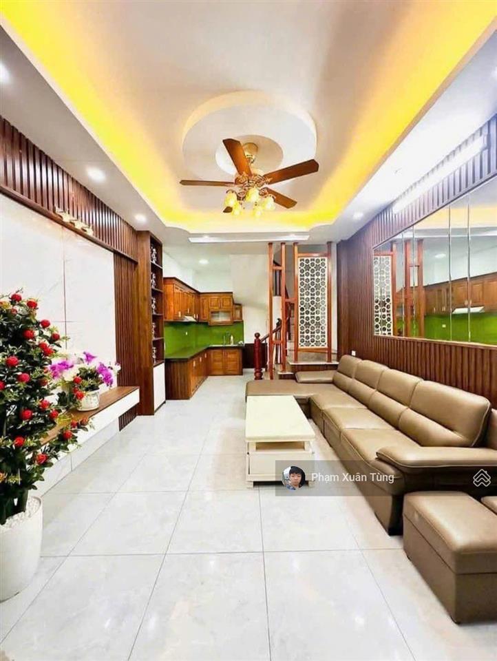 Quan hoa  cầu giấy, ngõ thông, dân xây chắc chắn, 50m ô tô ra phố, 2 thoáng, kinh doanh, 42m2*5t
