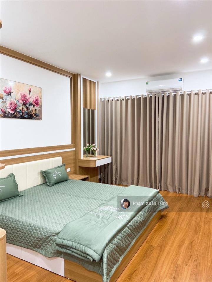 Quan hoa  cầu giấy, ngõ thông, dân xây chắc chắn, 50m ô tô ra phố, 2 thoáng, kinh doanh, 42m2*5t