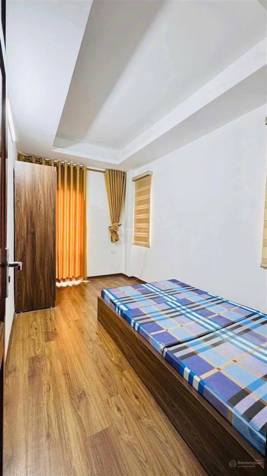 Nhà đẹp thang máy, 3 thoáng, 30m ôtô tránh, thông tư tung, giá tốt khu vực, lạc long quân, 46m2