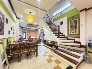 Siêu phẩm đội cấn. lô góc 3 mặt thoáng, ngõ thông kd, vài bước ra mặt phố, dân xây, ko qh, 50m2*5t