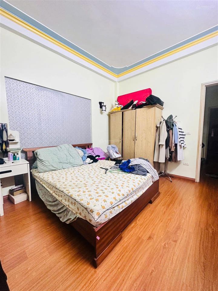 Có 102! lô góc ngọc khánh, dân xây chắc chắn, ngõ 3 gác thông, vài chục m ra phố, 44m2*4t