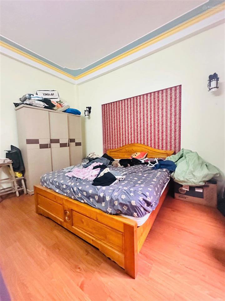 Có 102! lô góc ngọc khánh, dân xây chắc chắn, ngõ 3 gác thông, vài chục m ra phố, 44m2*4t