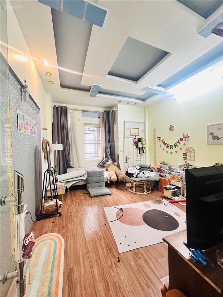 Có 102! lô góc ngọc khánh, dân xây chắc chắn, ngõ 3 gác thông, vài chục m ra phố, 44m2*4t