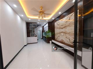 Giảm 700tr! võ chí công  lạc long quân, dân xây còn mới ở luôn, ngõ ô tô thông, 10m ô tô đỗ, 39m2