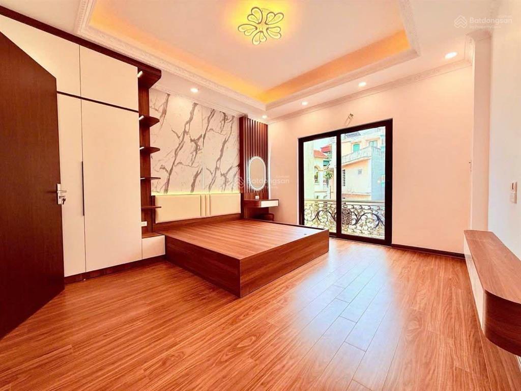 Cần bán nhà! khu 72ha vĩnh phúc, ngõ 3 gác tránh, thông, gần phố, thoáng, sân xe, 34.6m2*5t