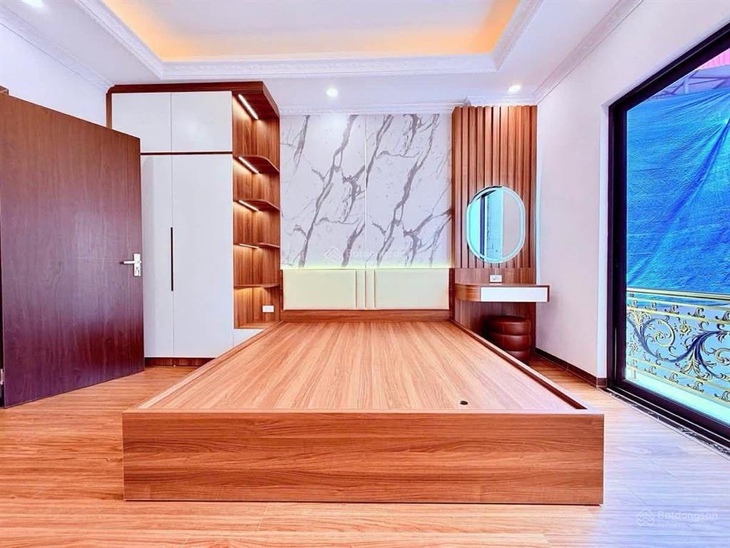 Cần bán nhà! khu 72ha vĩnh phúc, ngõ 3 gác tránh, thông, gần phố, thoáng, sân xe, 34.6m2*5t