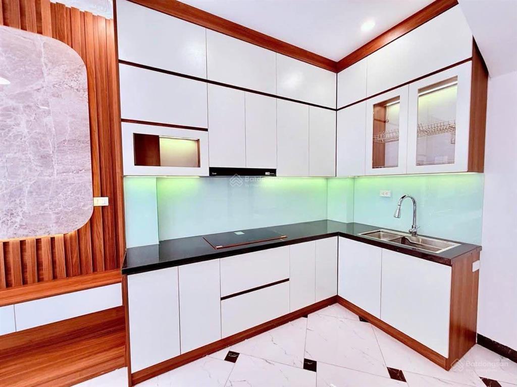 Cần bán nhà! khu 72ha vĩnh phúc, ngõ 3 gác tránh, thông, gần phố, thoáng, sân xe, 34.6m2*5t