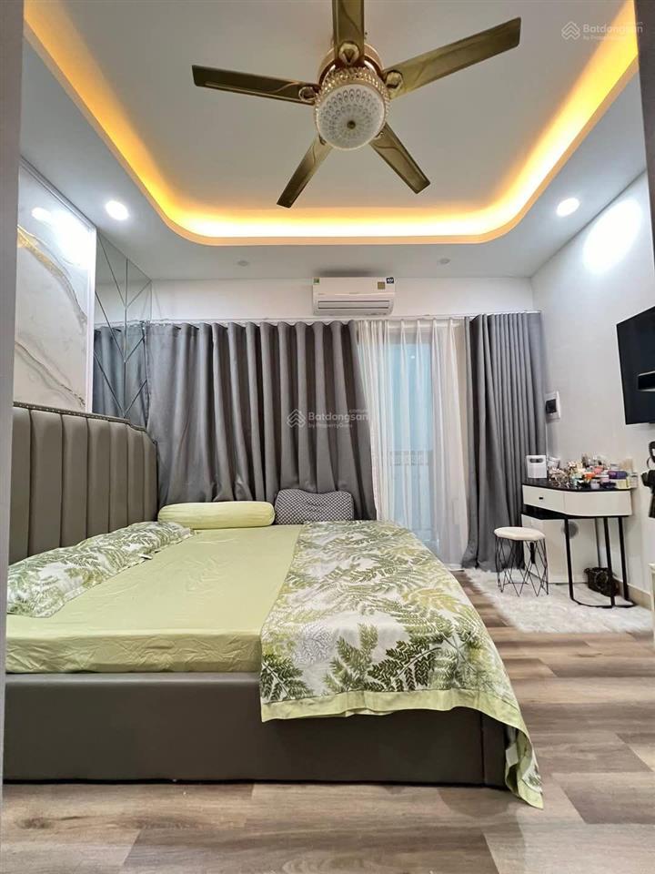 Bán nhanh! đội cấn, dân xây ở luôn khủng cột chắc chắn, ngõ 3 gác tránh, gần phố 2 thoáng, 39m2*5t