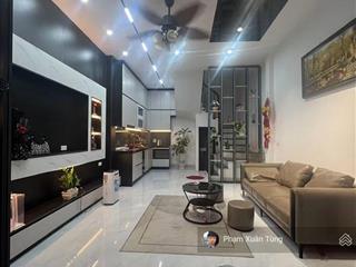 Cầu giấy, nhà đẹp ở luôn, ngõ ô tô, không qh, 50m ô tô tránh, gần phố, thoáng, sân xe, 37m2*5t