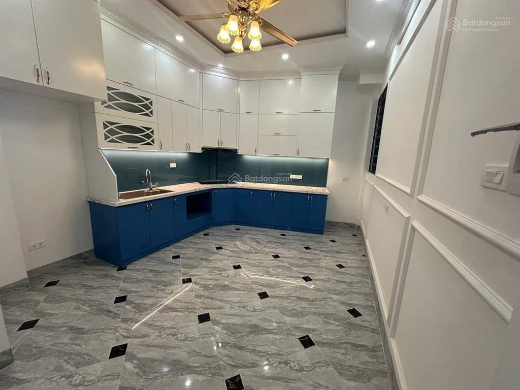 Bán gấp giá tốt! cầu giấy, ngõ ô tô tránh, 100m ra phố, btct chắc chắn, ở ngay, 41.5m2*5t