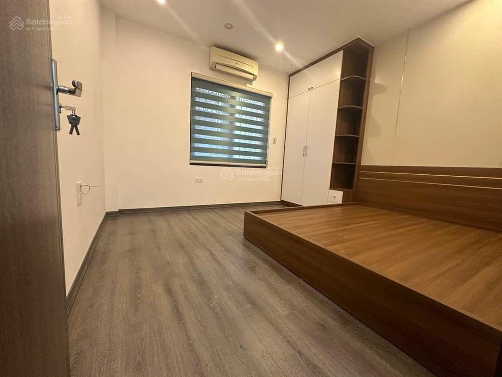 Bán gấp giá tốt! cầu giấy, ngõ ô tô tránh, 100m ra phố, btct chắc chắn, ở ngay, 41.5m2*5t
