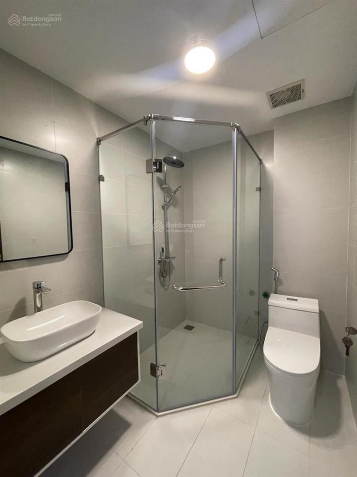 Kịch sàn! lạc long quân, ngõ ô tô, nhà đẹp ở luôn, 50m ô tô đỗ, 2 thoáng, 60m ra phố, 36m2*5t