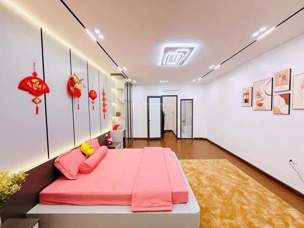Kịch sàn! lạc long quân, ngõ ô tô, nhà đẹp ở luôn, 50m ô tô đỗ, 2 thoáng, 60m ra phố, 36m2*5t
