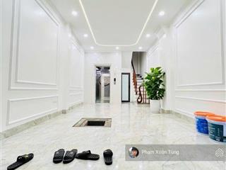 Tt cầu giấy, thang máy xây chắc chắn, ngõ thông, 60m ra ôtô tránh, 2 thoáng, mới đẹp ở luôn, 42m