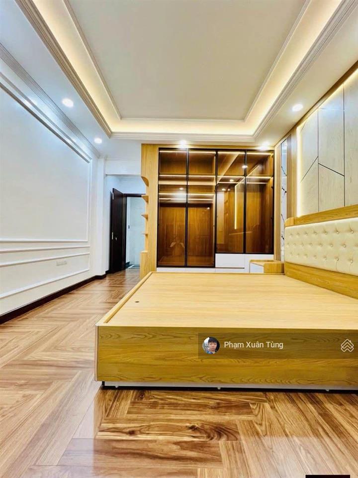 Tt cầu giấy, thang máy xây chắc chắn, ngõ thông, 60m ra ôtô tránh, 2 thoáng, mới đẹp ở luôn, 42m