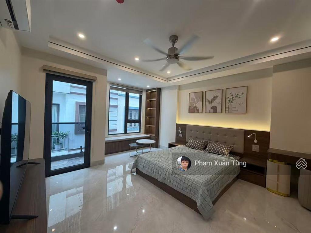Lô góc hoàng quốc việt, xây chắc chắn, ngõ 3 gác tránh, 30m ô tô đỗ, tặng nt, còn mới ở ngay, 39m2
