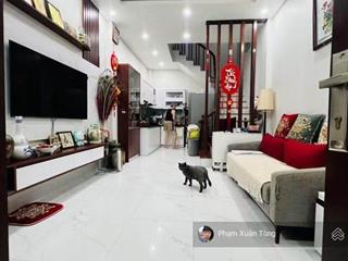 Đội cấn, nhà còn đẹp ở luôn, vài bước ra phố, thoáng sáng, không quy hoạch, gần phố, 38m2