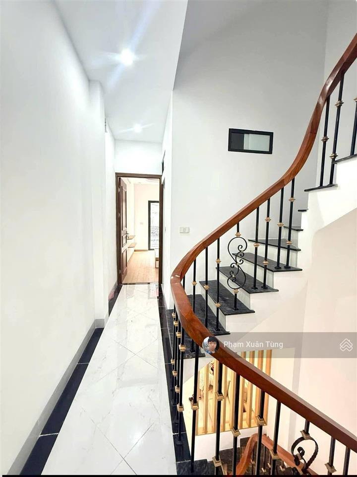 Có 1 0 2! lô góc ngọc khánh, nhà đẹp ở luôn, ngõ 3 gác thông, vài chục m ra phố, tặng nt, 44m*5t