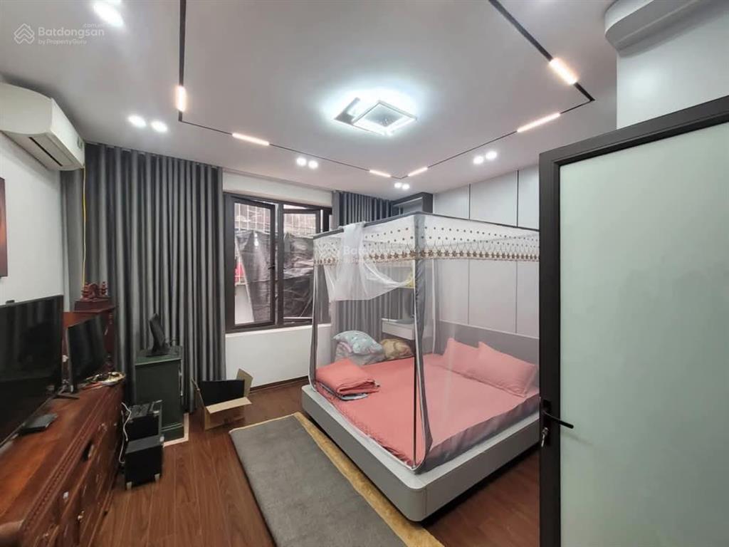 Bán gấp nhà văn cao, ngõ ô tô tránh, thông tứ tung, ra phố cực gần, tặng nt, mới ở ngay, 43m2*5t