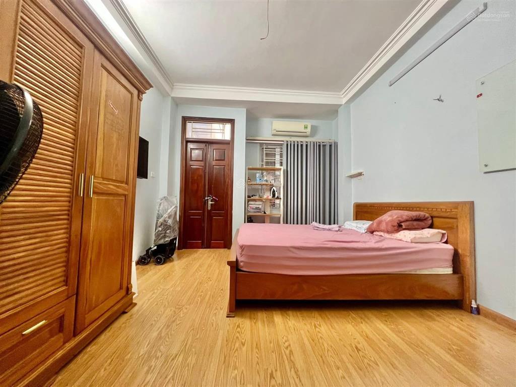 Bán nhà đội cấn, dân xây, khung cột chắc chắn, ngõ 3 gác, 50m ô tô tránh, ở ngay, 38m2*5t