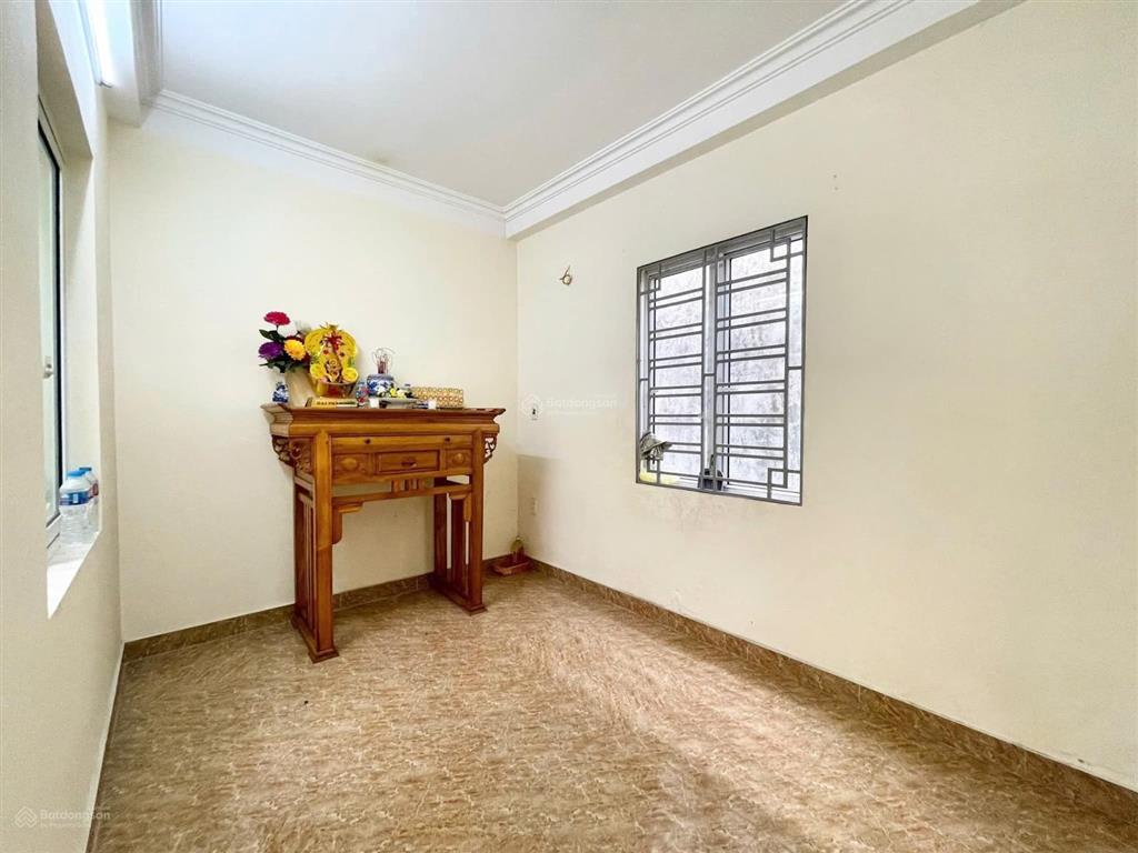 Quan hoa  nguyễn khánh toàn, xây chắc chắn, ngõ 3 gác, 50m ra phố, thoáng, ở luôn, 40m2*4t