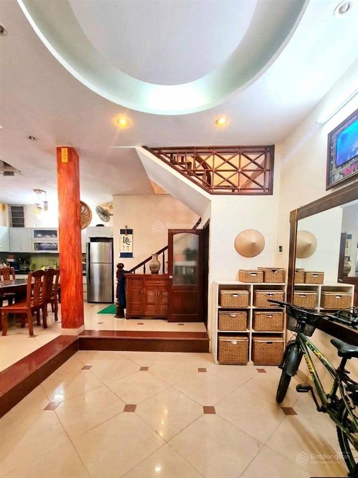 Dịch vọng gần xuân thủy, ngõ ôtô, kinh doanh, 30m ra phố, dân xây chắc chắn, thoáng ở luôn, 46m2*5t