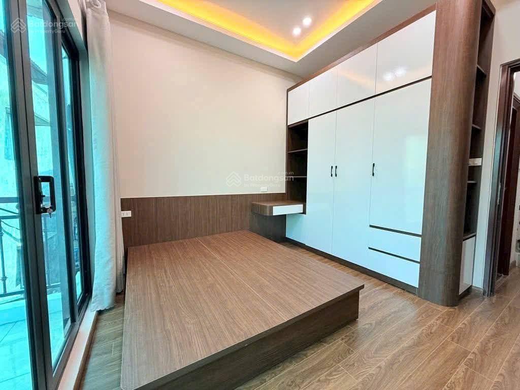Siêu vip! lô góc hoàng quốc việt, dân xây chắc chắn, ngõ 3 gác tránh, gần ô tô đỗ, tặng nt, 45m2*5t