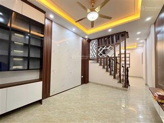 Siêu vip! lô góc hoàng quốc việt, dân xây chắc chắn, ngõ 3 gác tránh, gần ô tô đỗ, tặng nt, 45m2*5t